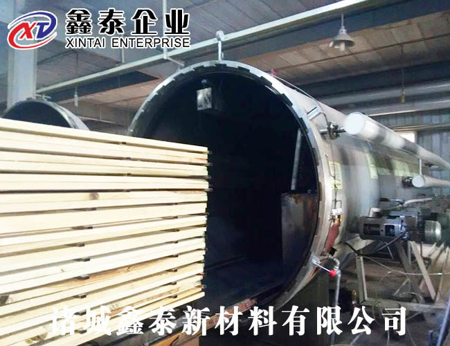 木材真空干燥罐現(xiàn)場(chǎng)